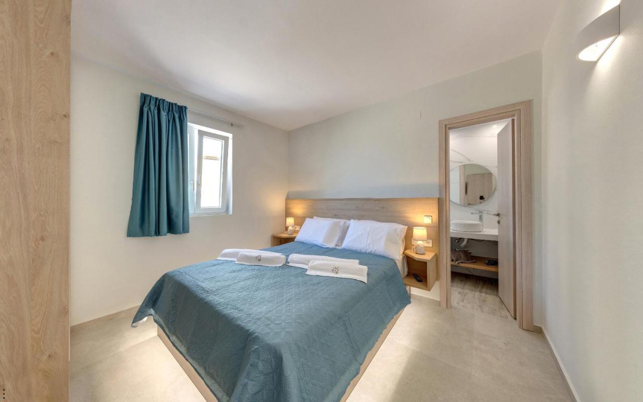 Spiros-Soula Thematic Suites Agia Pelagia  Ngoại thất bức ảnh