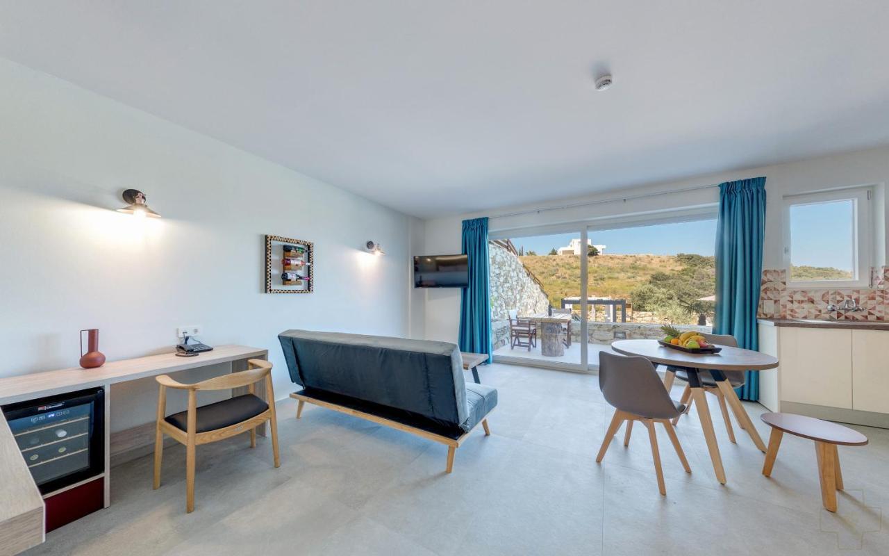 Spiros-Soula Thematic Suites Agia Pelagia  Ngoại thất bức ảnh